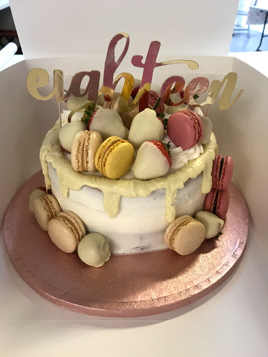 Claire Green Bespoke Cakes and Bakery