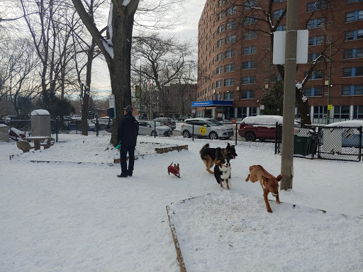 Dog Park «Wiggly Field Dog Friendly Area», reviews and photos, 2645 N Sheffield Ave, Chicago, IL 60614, USA
