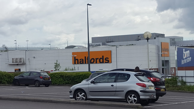Halfords - Auto glass shop