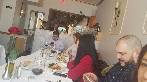 American Restaurant «LIC Market», reviews and photos, 21-52 44th Dr, Long Island City, NY 11101, USA