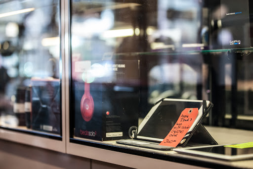 Pawn Shop «Mercury Pawn Shop», reviews and photos, 3300 W Mercury Blvd, Hampton, VA 23666, USA