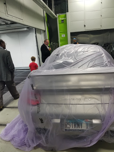 Auto Body Shop «Erie-LaSalle Body Shop», reviews and photos, 1005 W Huron St, Chicago, IL 60642, USA