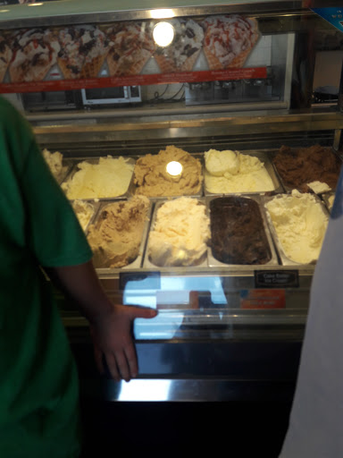 Ice Cream Shop «Cold Stone Creamery», reviews and photos, 1227 SW Wanamaker Rd Suite 100, Topeka, KS 66604, USA