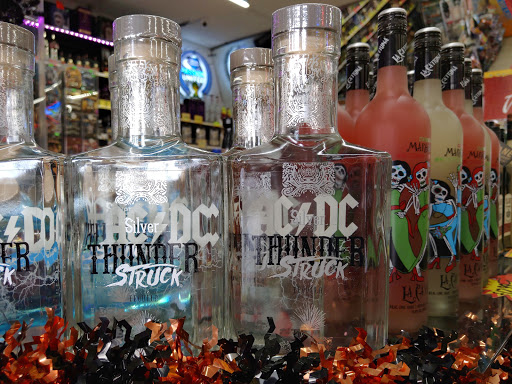 Liquor Store «Tic Tac Liquor Store», reviews and photos, 10703 La Mirada Blvd, Whittier, CA 90604, USA