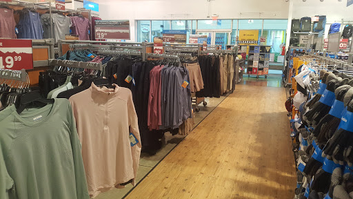 Sportswear Store «Columbia Sportswear Outlet Store», reviews and photos, 18539 Outlet Blvd #606, Chesterfield, MO 63005, USA