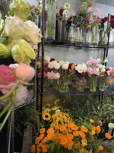 Florist «Lilia Flower Boutique», reviews and photos, 2160 Wayzata Blvd, Long Lake, MN 55356, USA