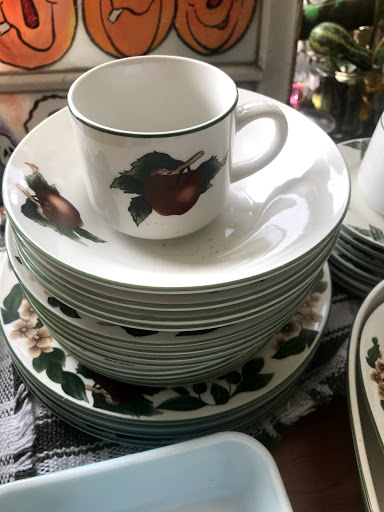 Thrift Store «Junke & Treasures», reviews and photos, 4501 Pacific Ave, Wildwood, NJ 08260, USA