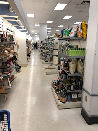 Department Store «Marshalls», reviews and photos, 13200 Middlebelt Rd, Livonia, MI 48154, USA