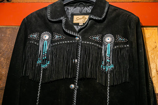 Leather Goods Store «Bearskin Neck Leather Merchant», reviews and photos, 7 Old Harbor Rd, Rockport, MA 01966, USA