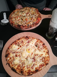 Plats et boissons du Pizzeria Tonton Pizz Heyrieux - n°8