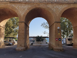 Nemo beach'in fotoğrafı ve yerleşim