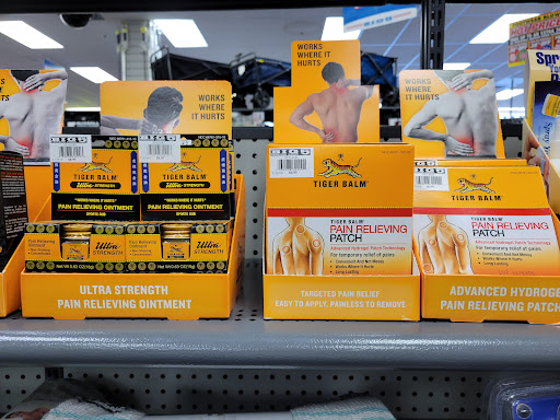 Sporting Goods Store «Big 5 Sporting Goods - McMinnville», reviews and photos, 2525 OR-99W, McMinnville, OR 97128, USA