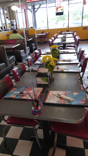 Discount Store «Dollar General», reviews and photos, 395 E Burleigh Blvd, Tavares, FL 32778, USA