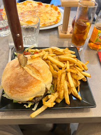 Hamburger du Restaurant de hamburgers À Côté du... 82 à Montrouge - n°19