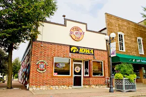 G Mig's 5th Street Pub image