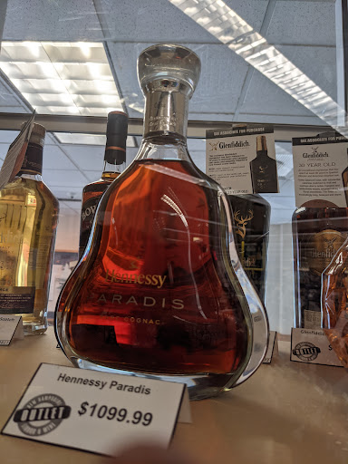 State Liquor Store «NH Liquor & Wine Outlet», reviews and photos, I-95, Hampton, NH 03843, USA