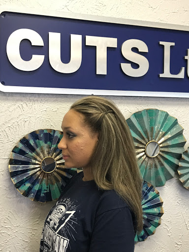 Beauty Salon «Cuts Ltd Beauty Salon», reviews and photos, 207 W Main St, League City, TX 77573, USA