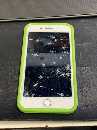 Electronics Repair Shop «Cracked Screens-Computer Repair-Phone Screen Repair», reviews and photos, 2315 California Ave, Corona, CA 92881, USA