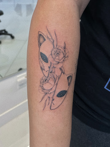 Explore tattoos ideas for women, creative tattoo ideas in Orange, available at Baron Art Tattoo