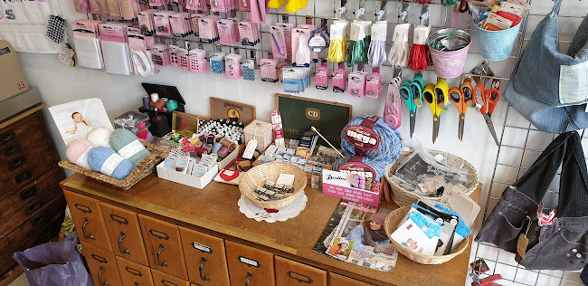 Reviews of Dorlins Haberdashery, Art and Craft in Liverpool - Music store