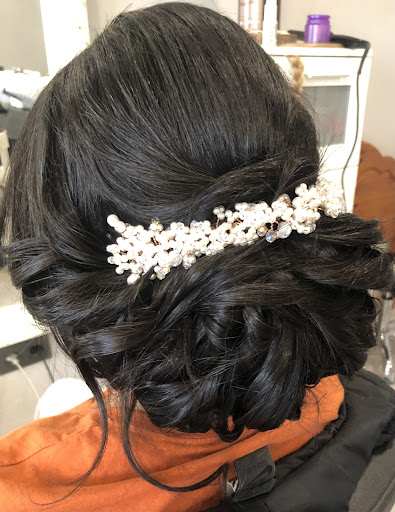 Rosanna Peluquería - Maquillaje en la Pobla de Vallbona, Valencia