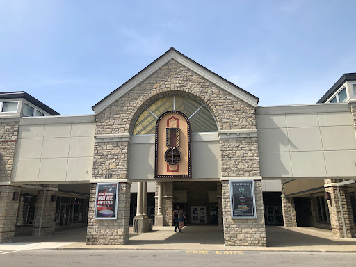 Movie Theater «Cinemark Movies 16», reviews and photos, 323 Stoneridge Ln, Gahanna, OH 43230, USA