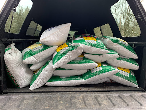 Pet Supply Store «Union Mills», reviews and photos, 14822 S Union Mills Rd, Mulino, OR 97042, USA