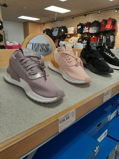 Shoe Store «WSS», reviews and photos, 6250 Atlantic Ave, Bell, CA 90201, USA