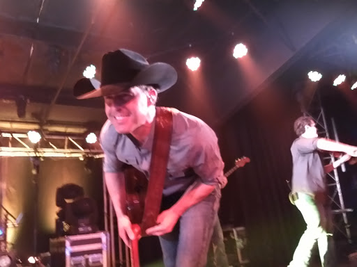 Barbecue Restaurant «Silver Saloon», reviews and photos, 1708 TX-34, Terrell, TX 75160, USA