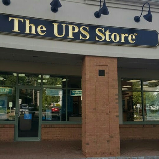 Shipping and Mailing Service «The UPS Store», reviews and photos, 426 Main St, Spotswood, NJ 08884, USA