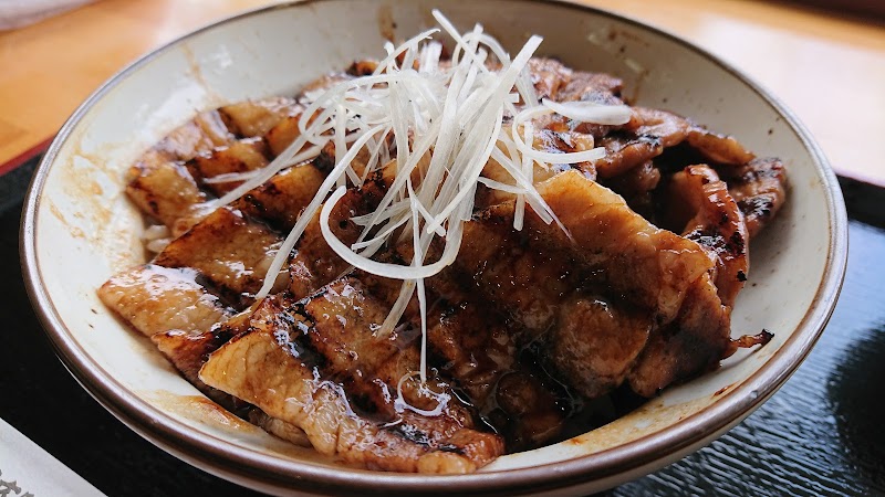 帯広豚丼 炭火焼 とんたん