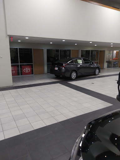 Toyota Dealer «Apple Valley Toyota», reviews and photos, 650 Foxcroft Ave, Martinsburg, WV 25401, USA