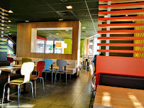 Atmosphère du Restaurant de hamburgers McDonald's à Perpignan - n°1