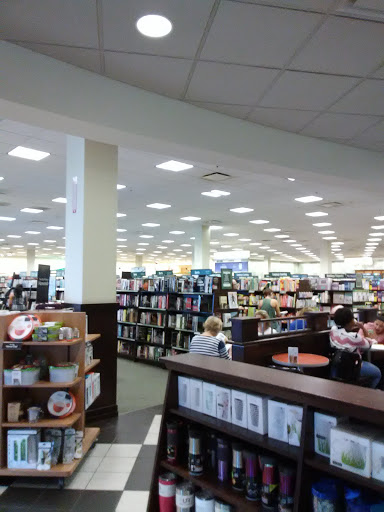Book Store «Barnes & Noble», reviews and photos, 1446 N Litchfield Rd, Goodyear, AZ 85395, USA