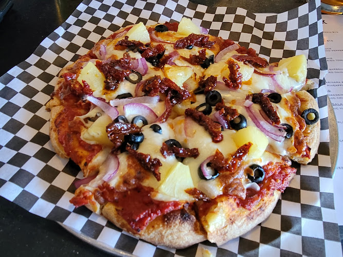 #1 best pizza place in Oregon - The Copper Plank | Growler Fills & Tap House