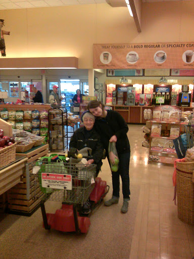 Grocery Store «Stop & Shop», reviews and photos, 930 N Colony Rd, Wallingford, CT 06492, USA