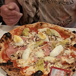 Photo n°1 de l'avis de Claus.e fait le 10/04/2023 à 10:38 sur le  Eisdiele Pizzeria Café CAPPUCCINI à Vilshofen an der Donau