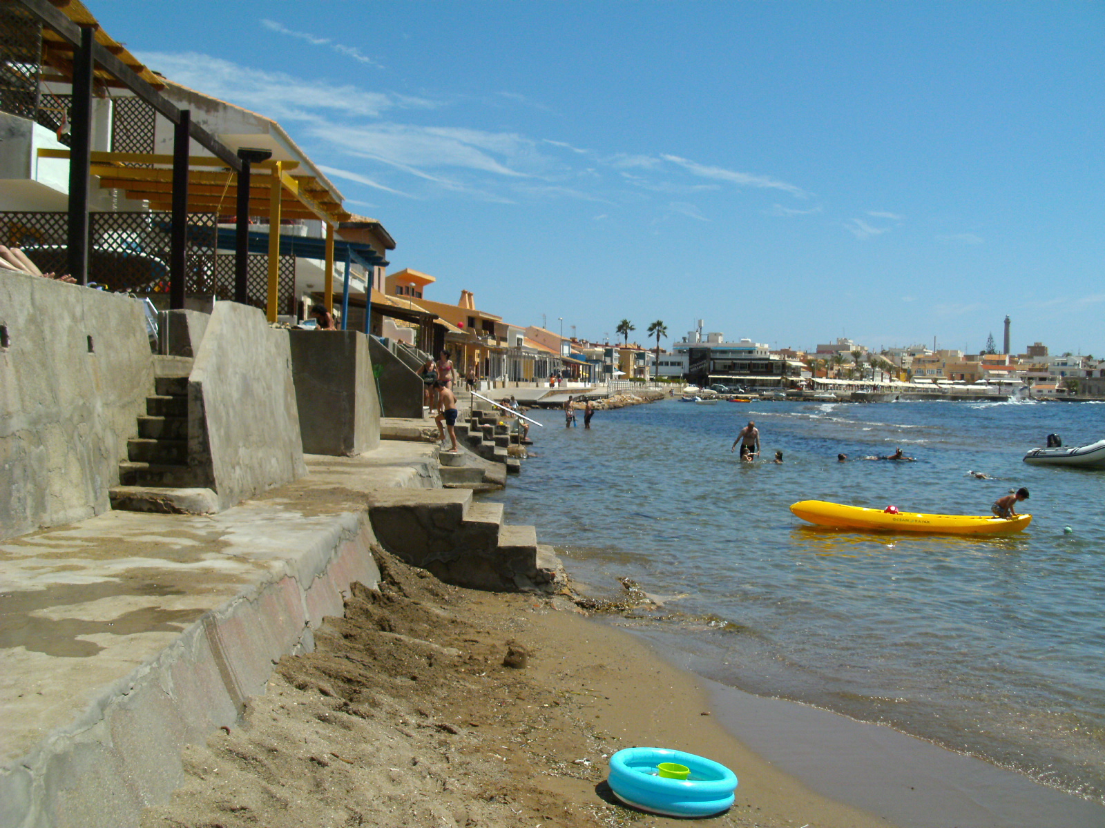 Foto von Playa la Barra mit grauer sand Oberfläche