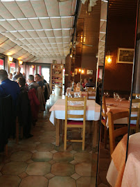 Atmosphère du Restaurant français La Taverne Bressane à Rancy - n°2