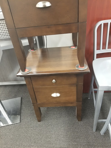 Furniture Rental Service «CORT Furniture Rental & Clearance Center», reviews and photos, 161 S Gary Ave, Carol Stream, IL 60188, USA