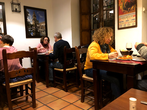 Información y opiniones sobre Taberna El Capricho de Córdoba