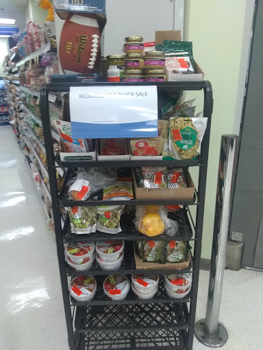 Grocery Store «Meijer», reviews and photos, 1500 Hillcrest Ave, Springfield, OH 45504, USA