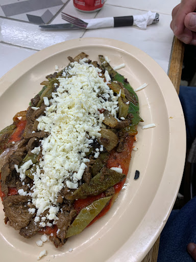 Flea Market «Fox Valley Flea Market», reviews and photos, 840 N State St, Elgin, IL 60123, USA