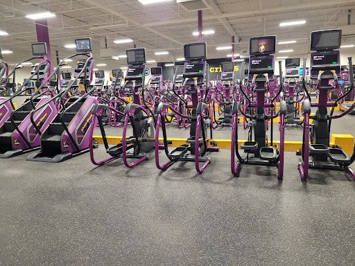 Gym «Planet Fitness», reviews and photos, 516 E Lewis and Clark Pkwy, Clarksville, IN 47129, USA