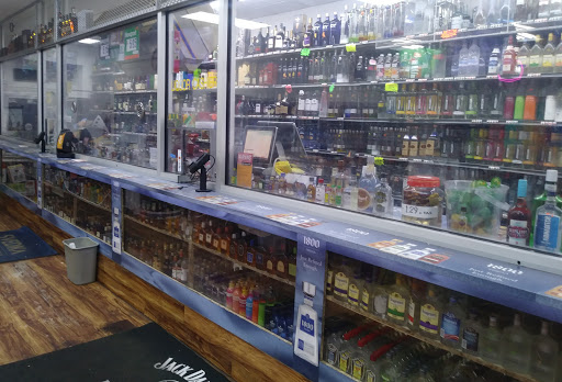 Liquor Store «D & M Liquor Store», reviews and photos, 595 Ralph David Abernathy Blvd, Atlanta, GA 30312, USA