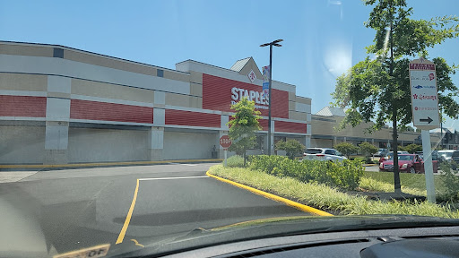 Office Supply Store «Staples», reviews and photos, 14497 Potomac Mills Rd, Woodbridge, VA 22192, USA