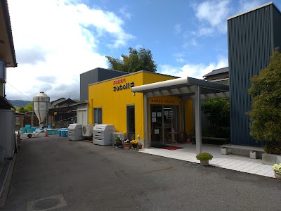 かしわの川中本店・養鶏場