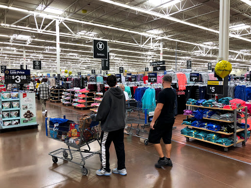 Department Store «Walmart Supercenter», reviews and photos, 1425 NE 163rd St, North Miami Beach, FL 33162, USA