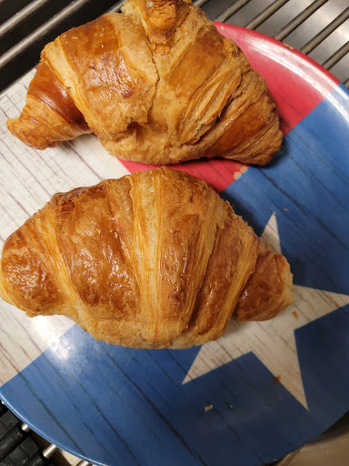 Grocery Store «Whole Foods Market», reviews and photos, 801 E Lamar Blvd, Arlington, TX 76011, USA