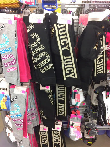 Thrift Store «Goodwill», reviews and photos, 3282 N State Rd 7, Lauderdale Lakes, FL 33309, USA